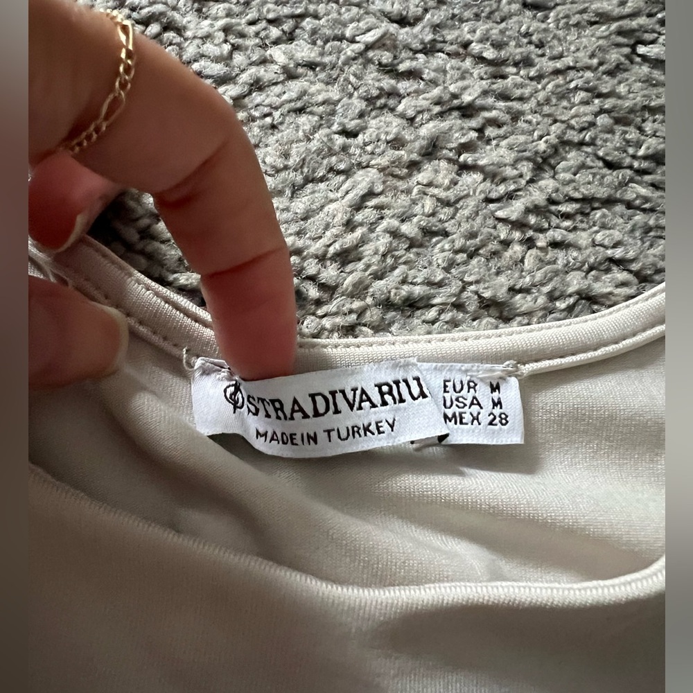 Stradivarius Creme bodysuit - Picture 3 of 3